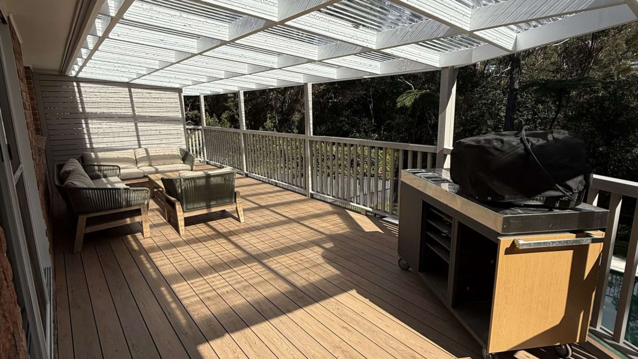 outdoor decking and pergola Wahroonga
